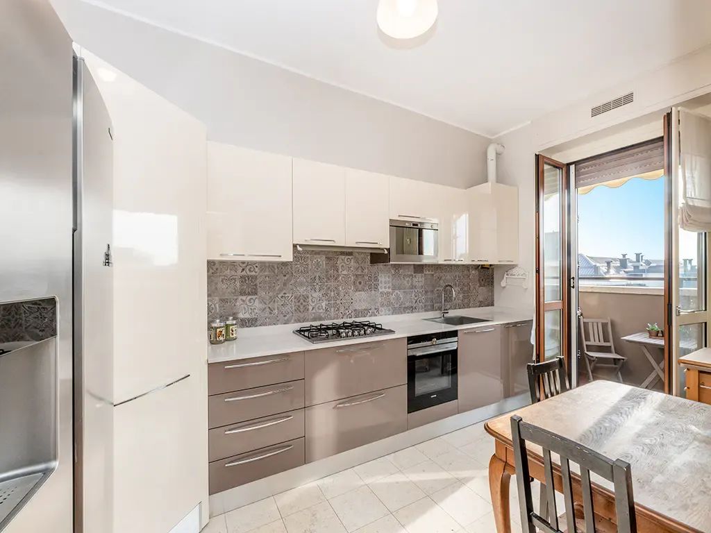 Beautiful furnished apartment, fifth floor. – photo 2