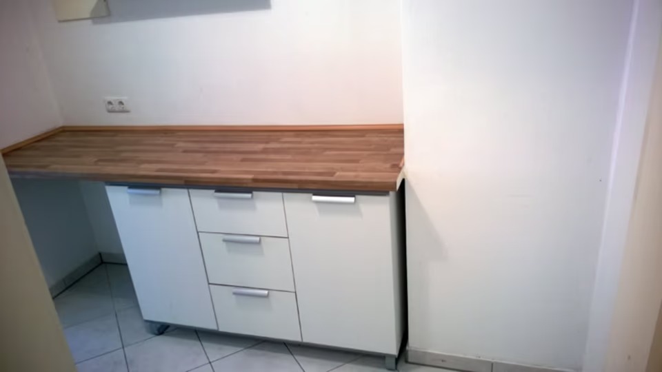 Furnished 1-Room Apartment in Mannheim-Neckarau – photo 4