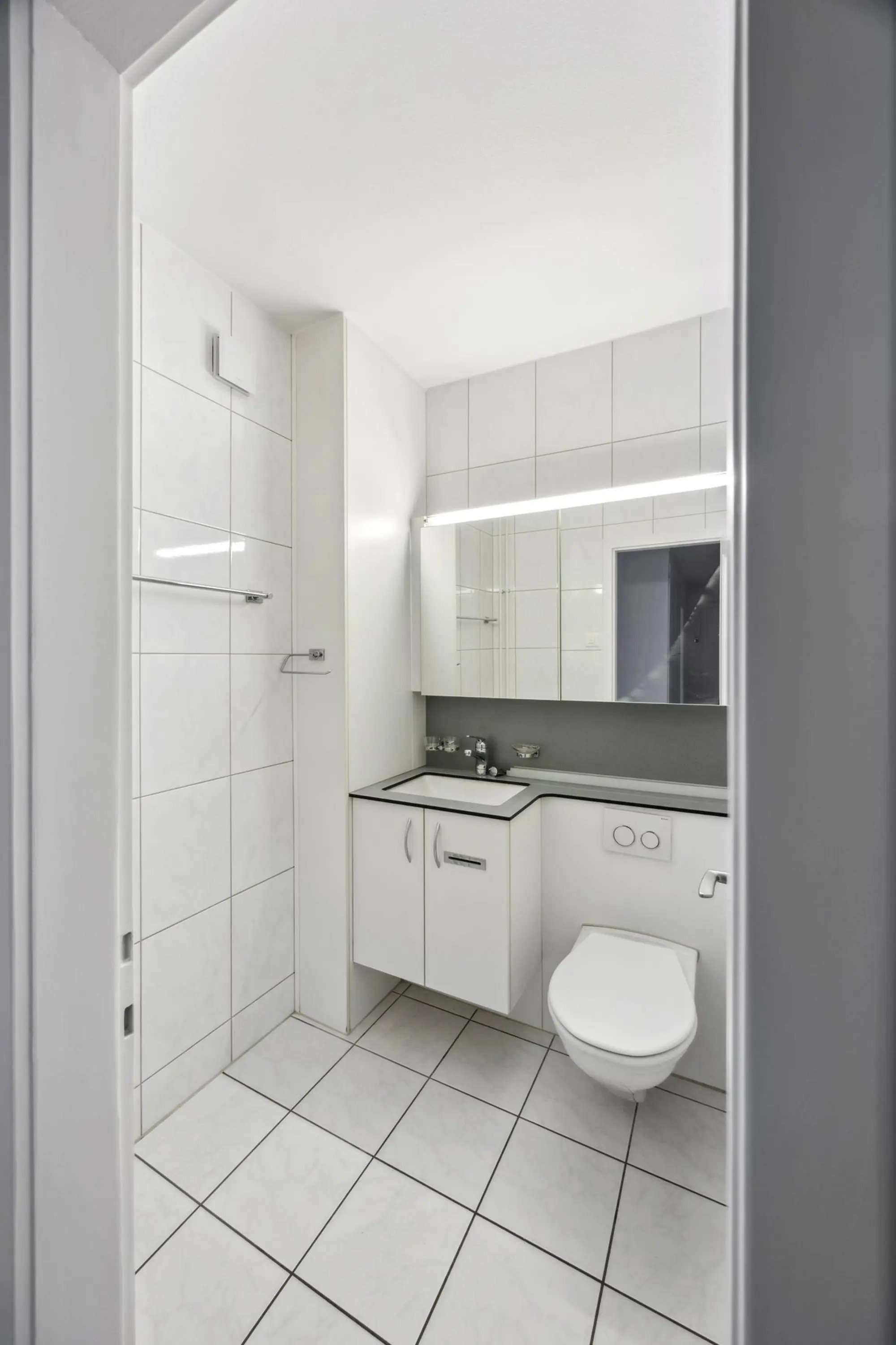 Bright 65 m² Apartment on Winkelriedstrasse, Bern – photo 4