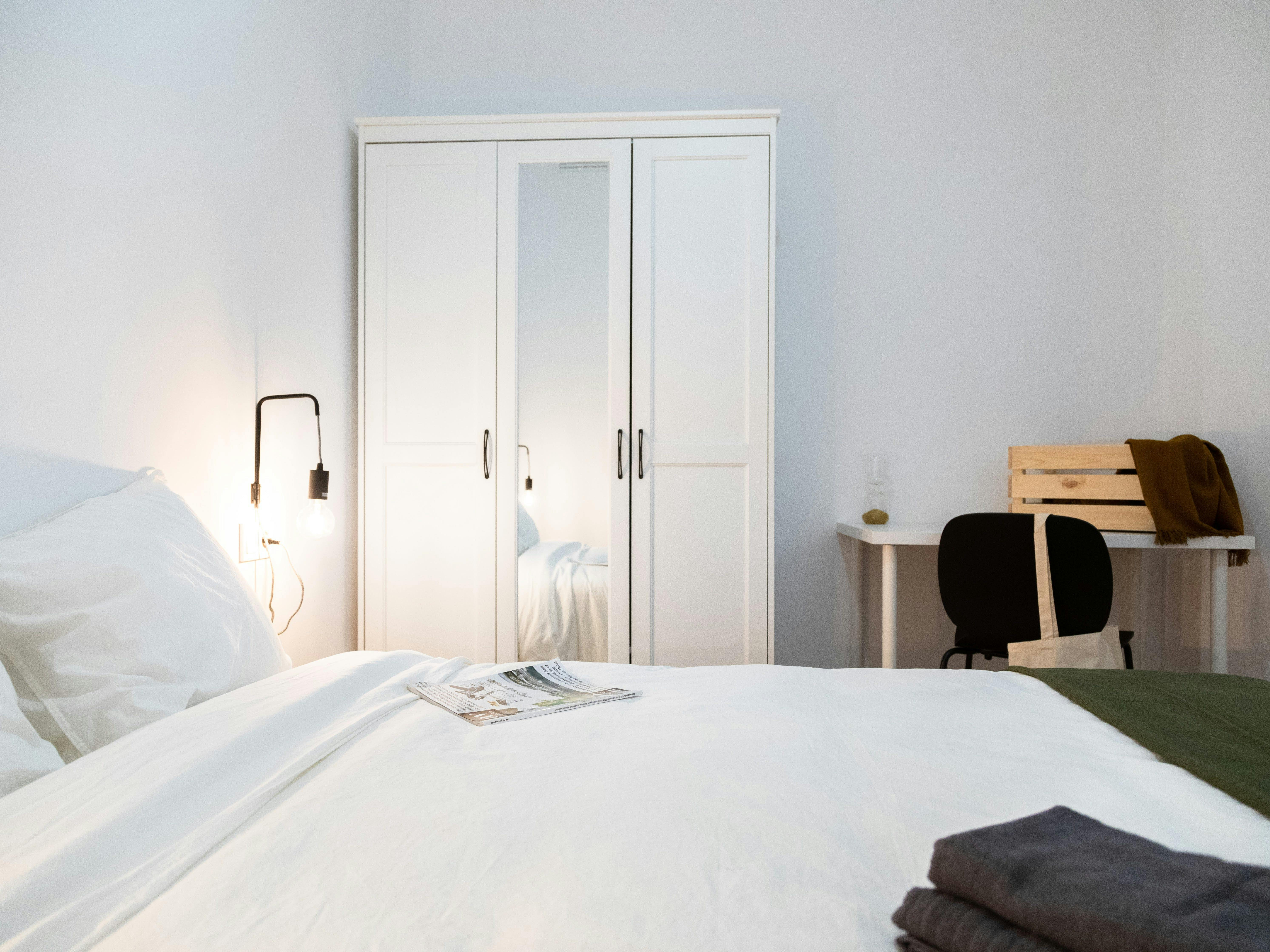 Comfortable 3‑Bedroom Flat — Two Bathrooms, Steps from Local Amenities – photo 2