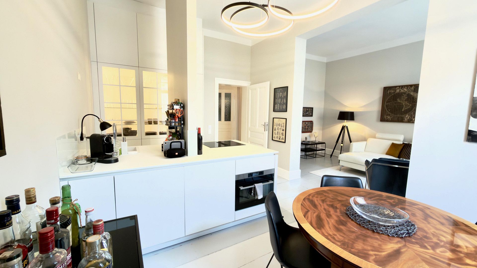 Stylish period apartment: 2.5 rooms in a top central location – photo 2