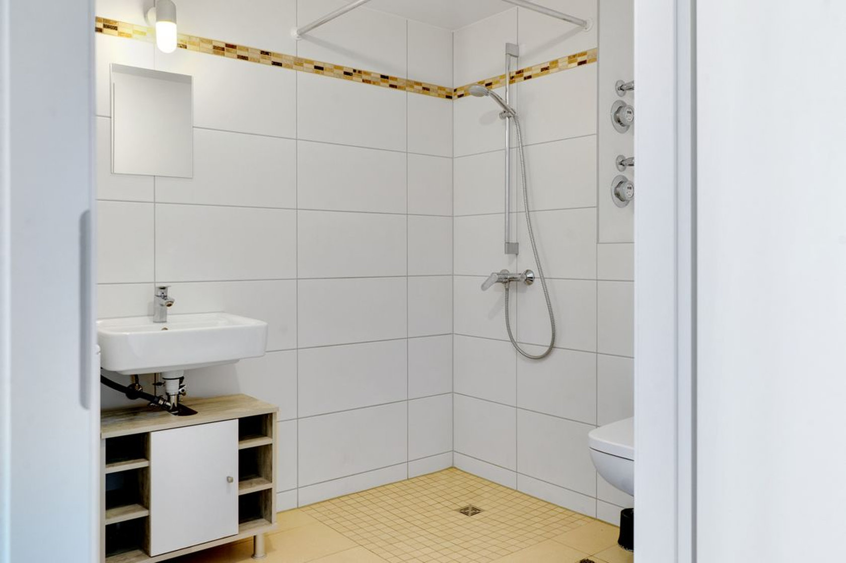 Smart Furnished Studio with Balcony in Berlin-Adlershof – photo 3