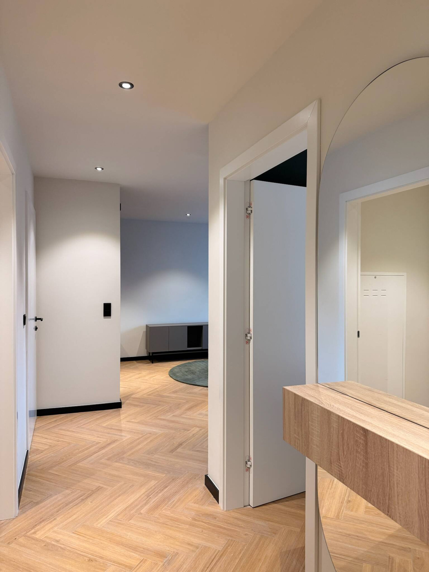 Design-Led City Living Steps from Frankfurt Central Station