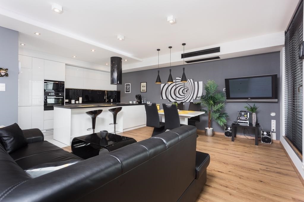 Spacious, well-laid-out 2-room apartment – photo 4